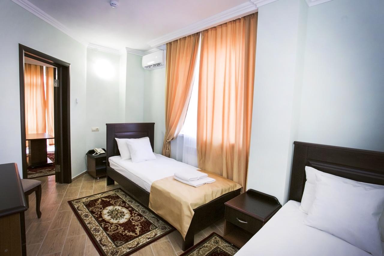 Hotel Acra Sukhumi Exterior foto