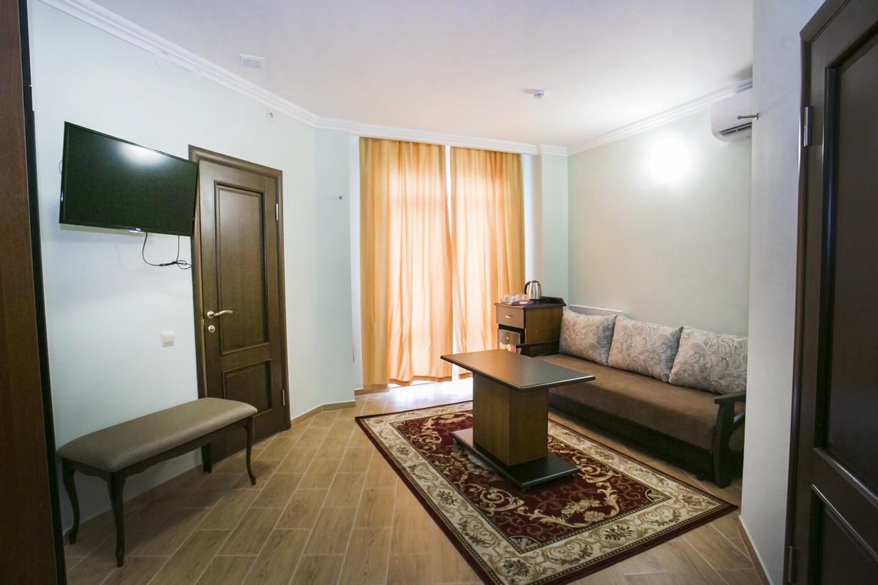 Hotel Acra Sukhumi Exterior foto